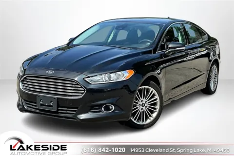 Black 2013 Ford Fusion SE for sale in Spring Lake, MI
