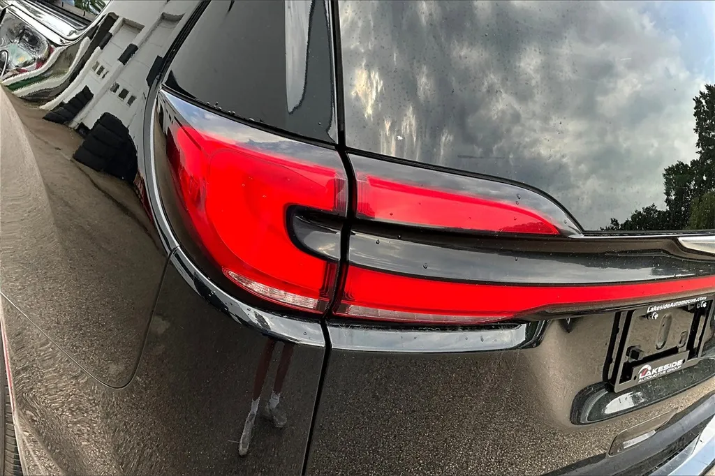 2022 Chrysler Pacifica Limited photo 17