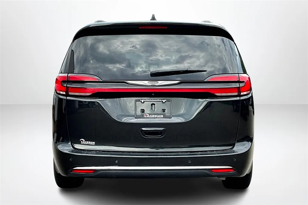 2022 Chrysler Pacifica Limited photo 22