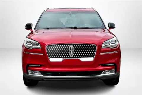 Photos of 2020 Lincoln Aviator Reserve for sale in Spring Lake, MI at Lakeside Automotive Group