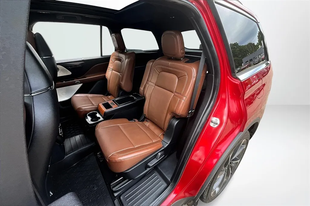 2020 Lincoln Aviator Reserve photo 24