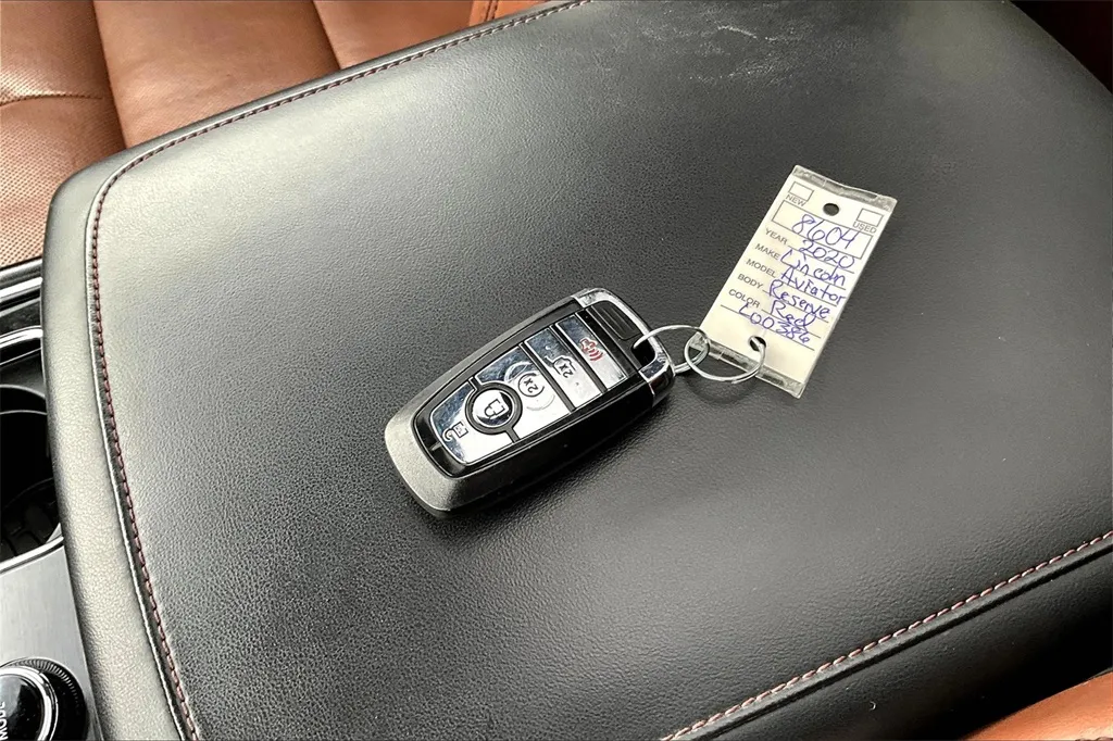 2020 Lincoln Aviator Reserve photo 9