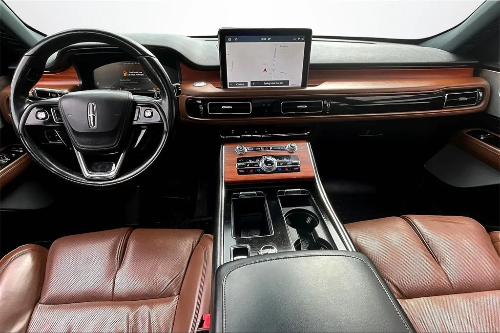 2020 Lincoln Aviator Reserve photo 2