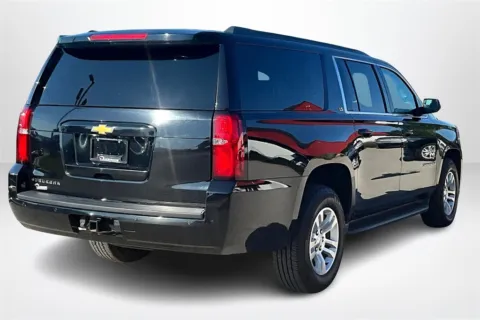 More photos of 2016 Chevrolet Suburban LS at Lakeside Automotive Group, MI