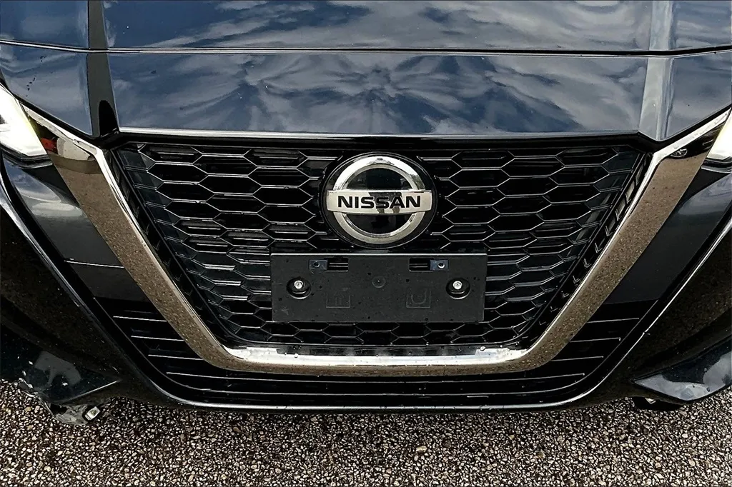 2022 Nissan Altima 2.5 SR photo 31