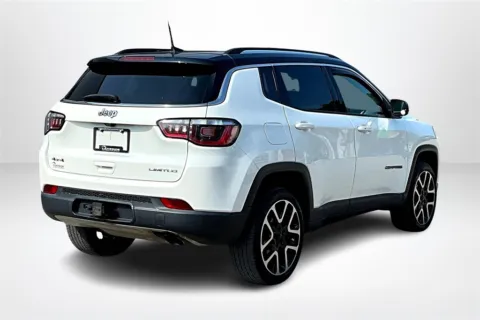 More photos of 2017 Jeep New Compass Limited at Lakeside Automotive Group, MI