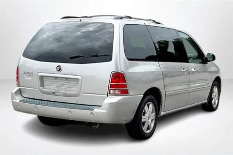 More photos of 2005 Mercury Monterey Luxury at Lakeside Automotive Group, MI