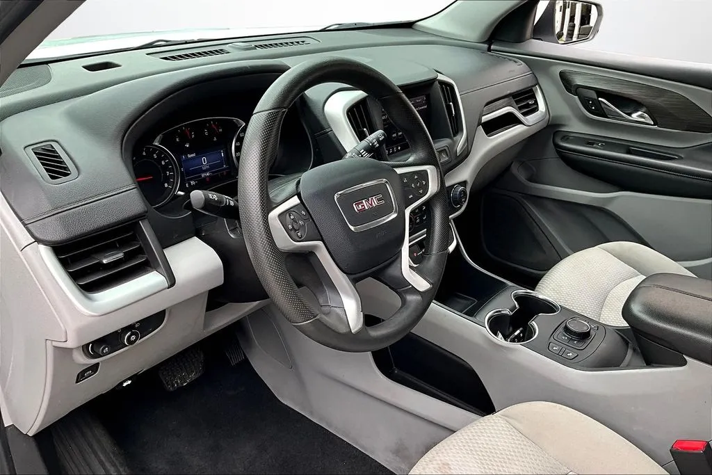 2023 GMC Terrain SLE - Photo 17