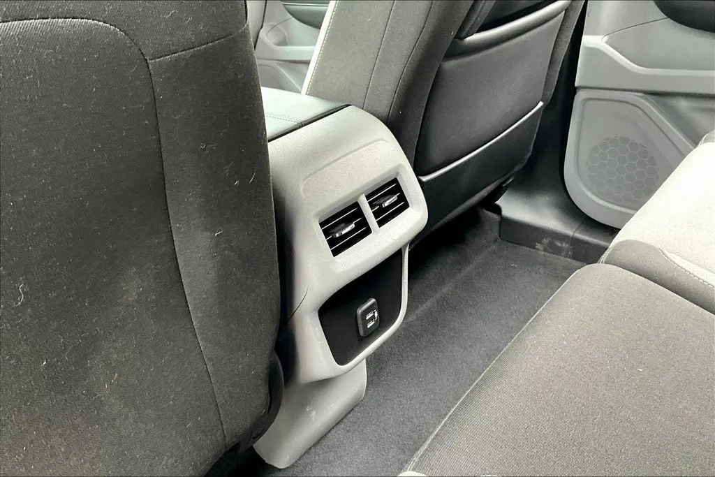 2023 GMC Terrain SLE - Photo 10
