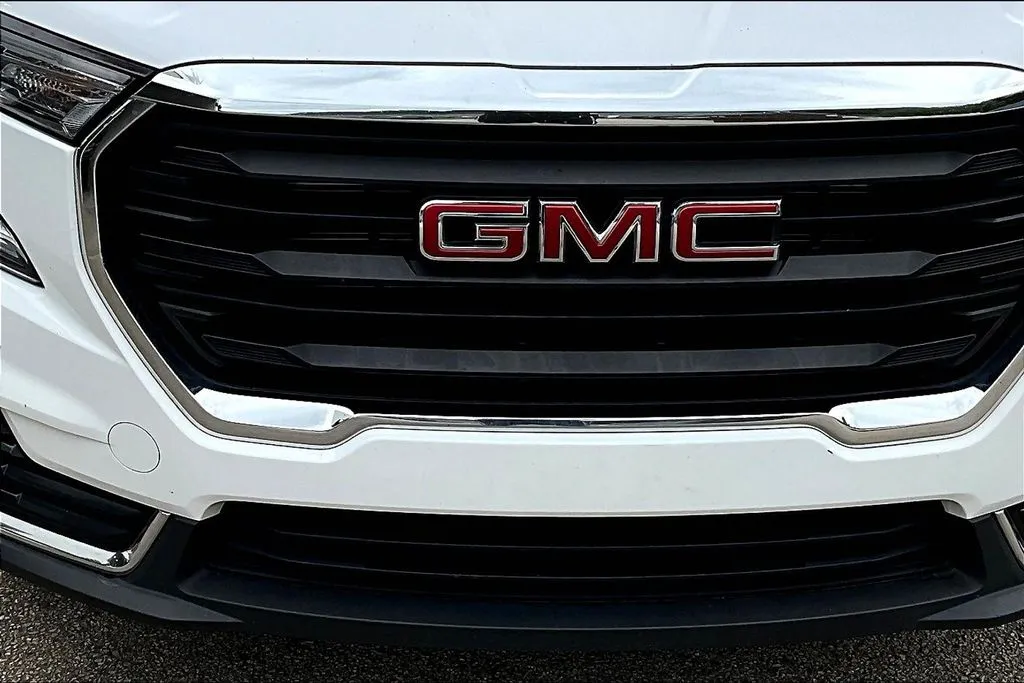 2023 GMC Terrain SLE - Photo 31
