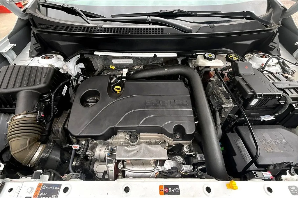 2023 GMC Terrain SLE - Photo 28