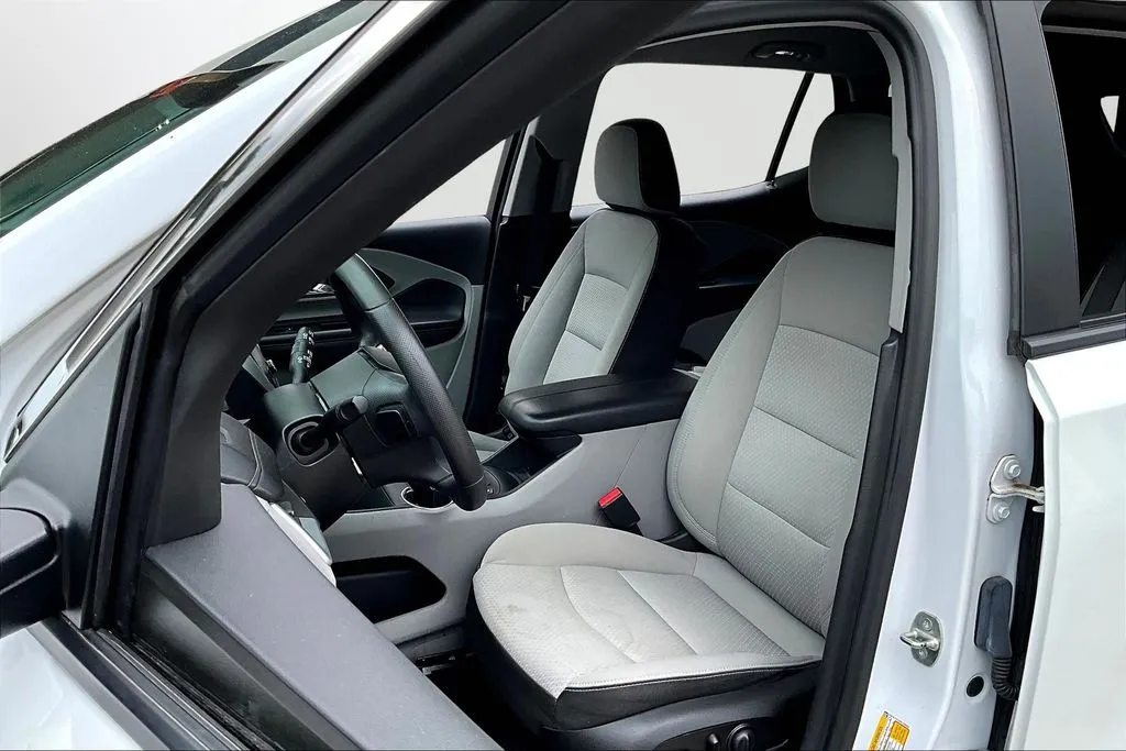 2023 GMC Terrain SLE - Photo 21
