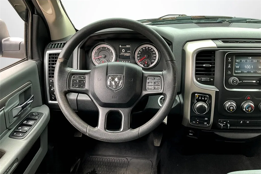 2018 Ram 1500 SLT photo 23