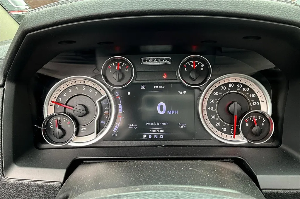 2016 Ram 1500 Laramie photo 14