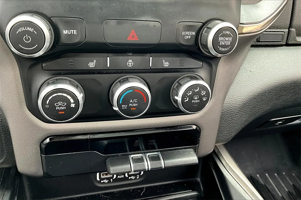 2020 Ram 1500 Rebel photo 5