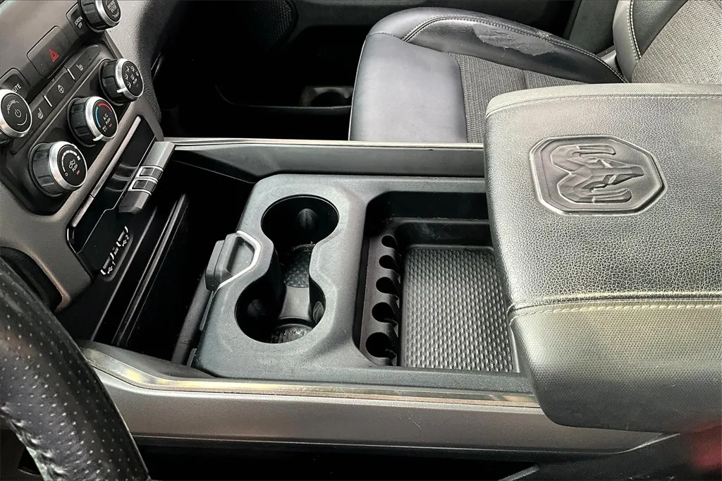 2020 Ram 1500 Rebel photo 6