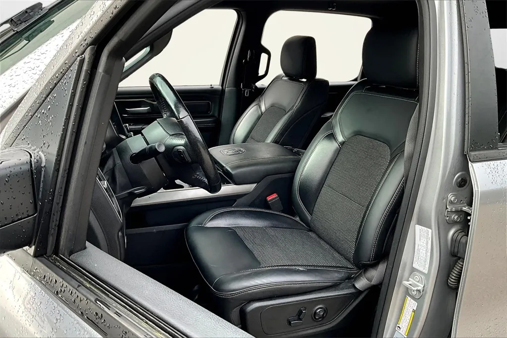 2020 Ram 1500 Rebel photo 7