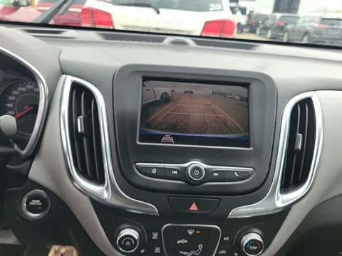 More photos of 2021 Chevrolet Equinox LS at Lakeside Automotive Group, MI