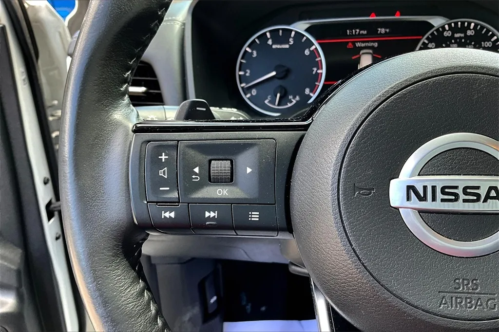 2021 Nissan Rogue S photo 14