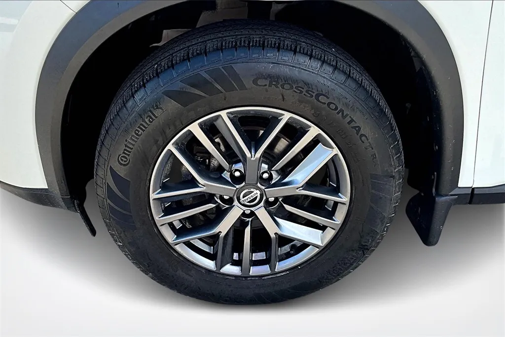 2021 Nissan Rogue S photo 29