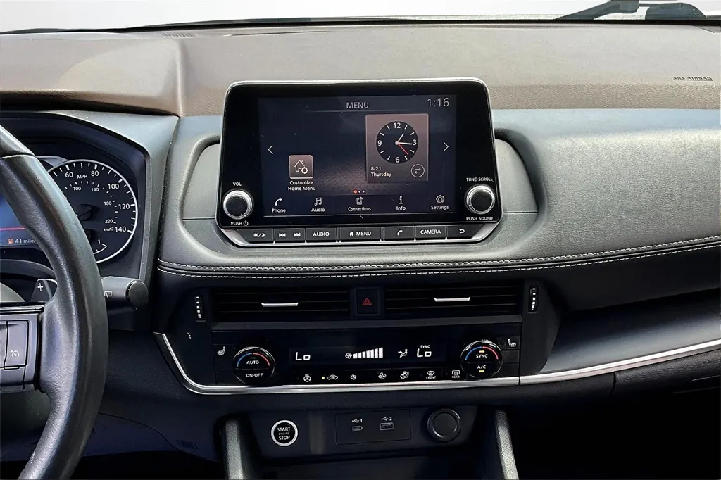 2021 Nissan Rogue S photo 22
