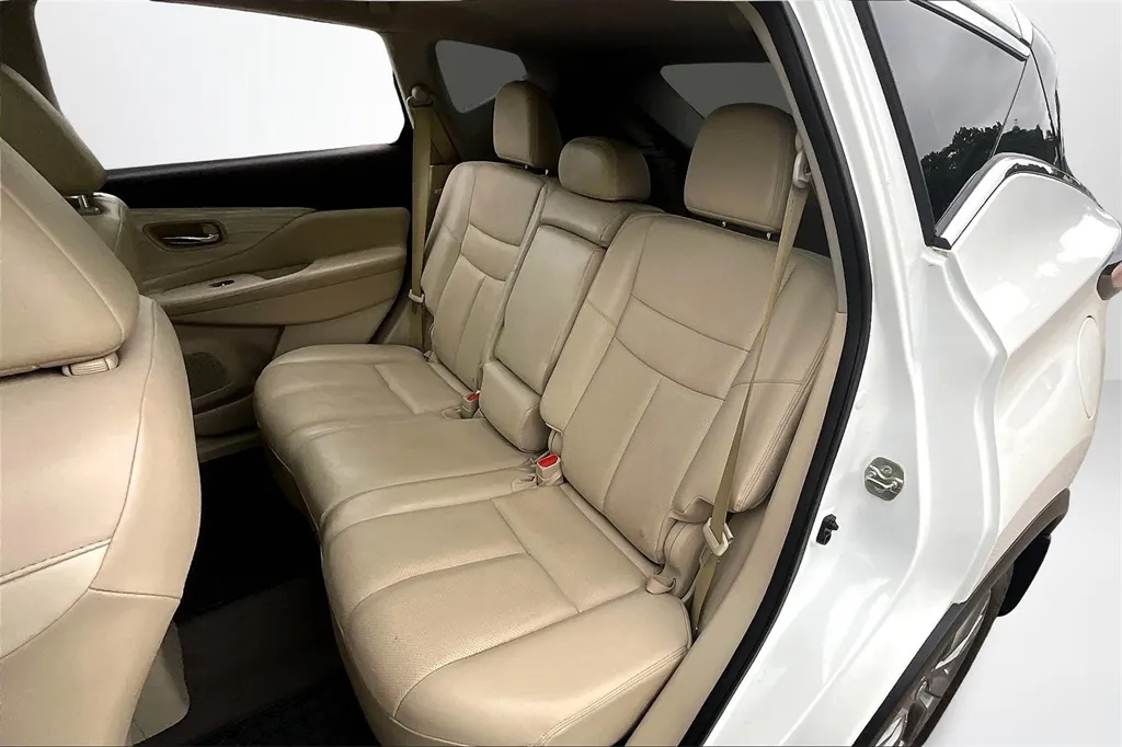 2016 Nissan Murano SL photo 25