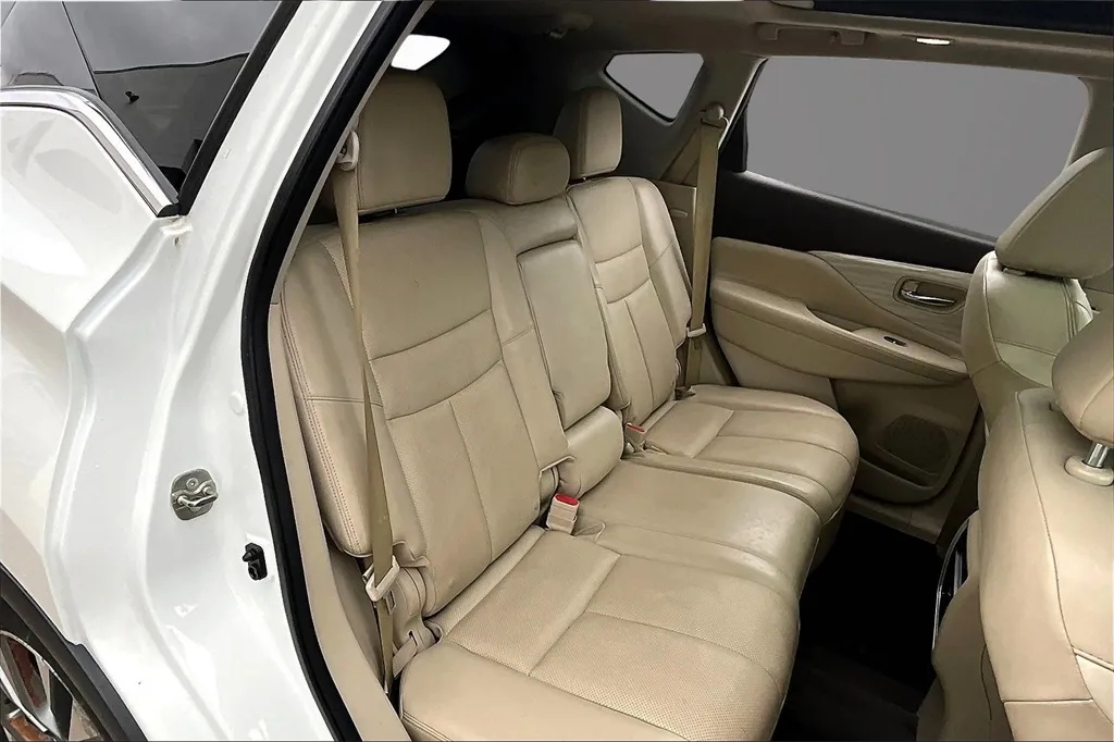 2016 Nissan Murano SL photo 26