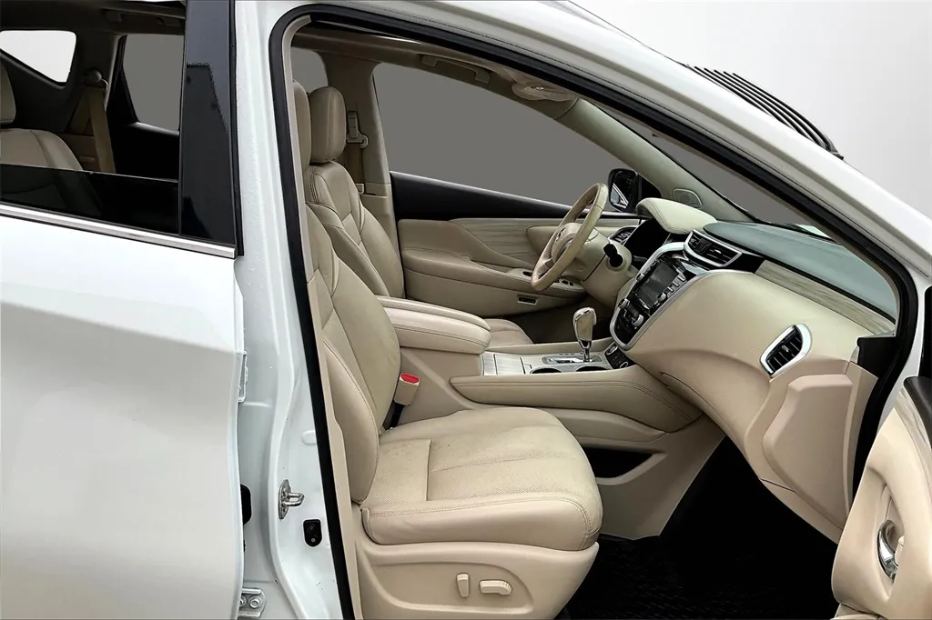2016 Nissan Murano SL photo 9