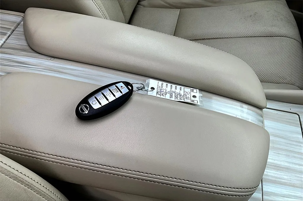 2016 Nissan Murano SL photo 29