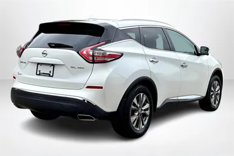 More photos of 2016 Nissan Murano at Lakeside Automotive Group, MI