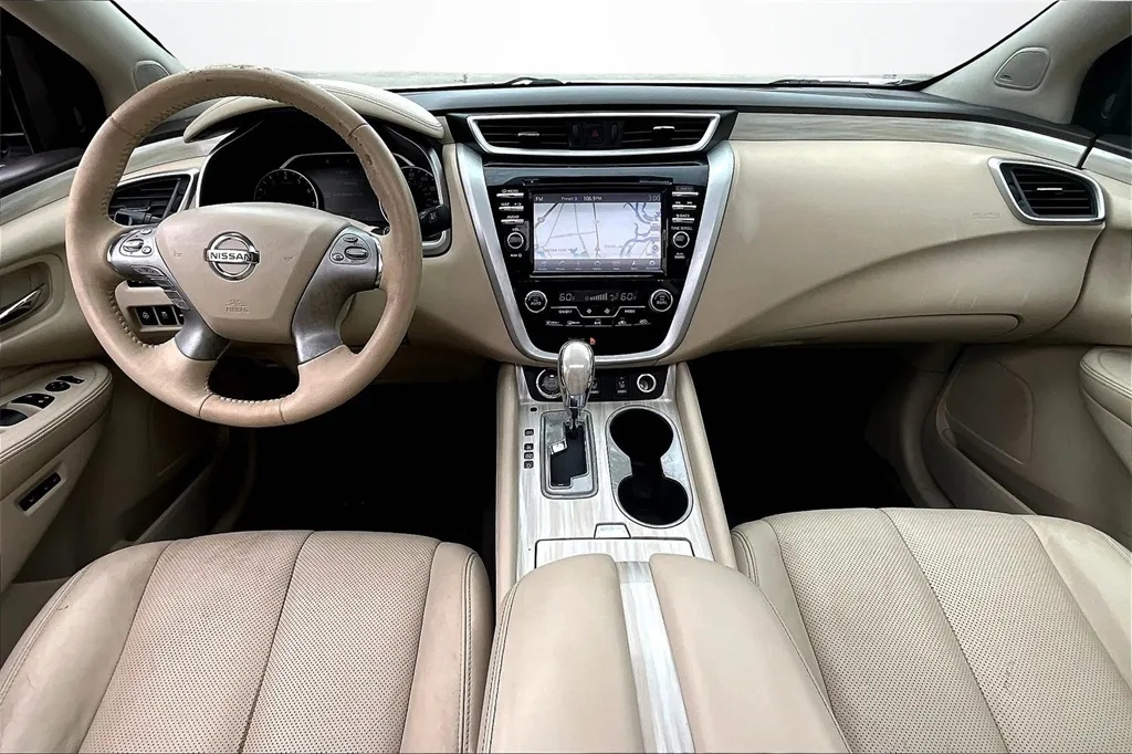 2016 Nissan Murano SL photo 2
