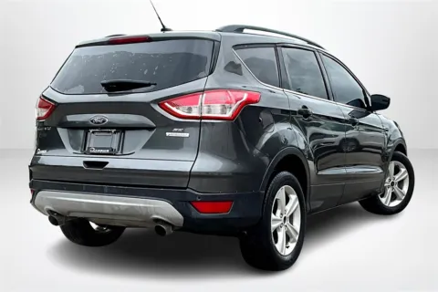 More photos of 2015 Ford Escape SE at Lakeside Automotive Group, MI