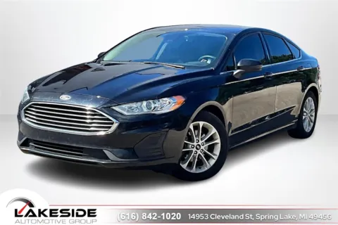 Black 2020 Ford Fusion SE for sale in Spring Lake, MI