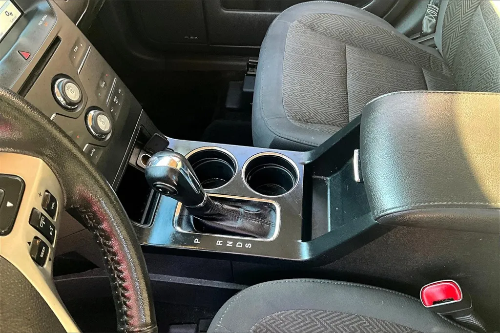 2018 Ford Flex SEL photo 16