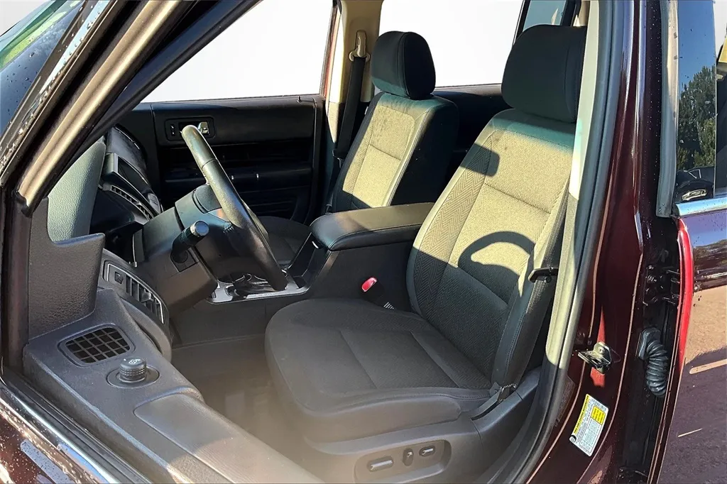2018 Ford Flex SEL photo 17