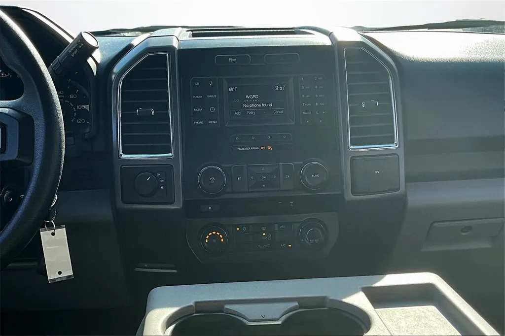 2016 Ford F-150 XL photo 4