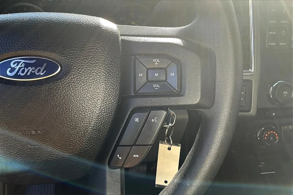 2016 Ford F-150 XL photo 5