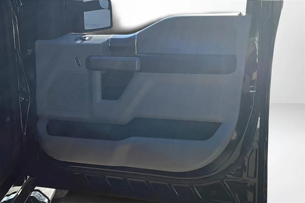 2016 Ford F-150 XL photo 27
