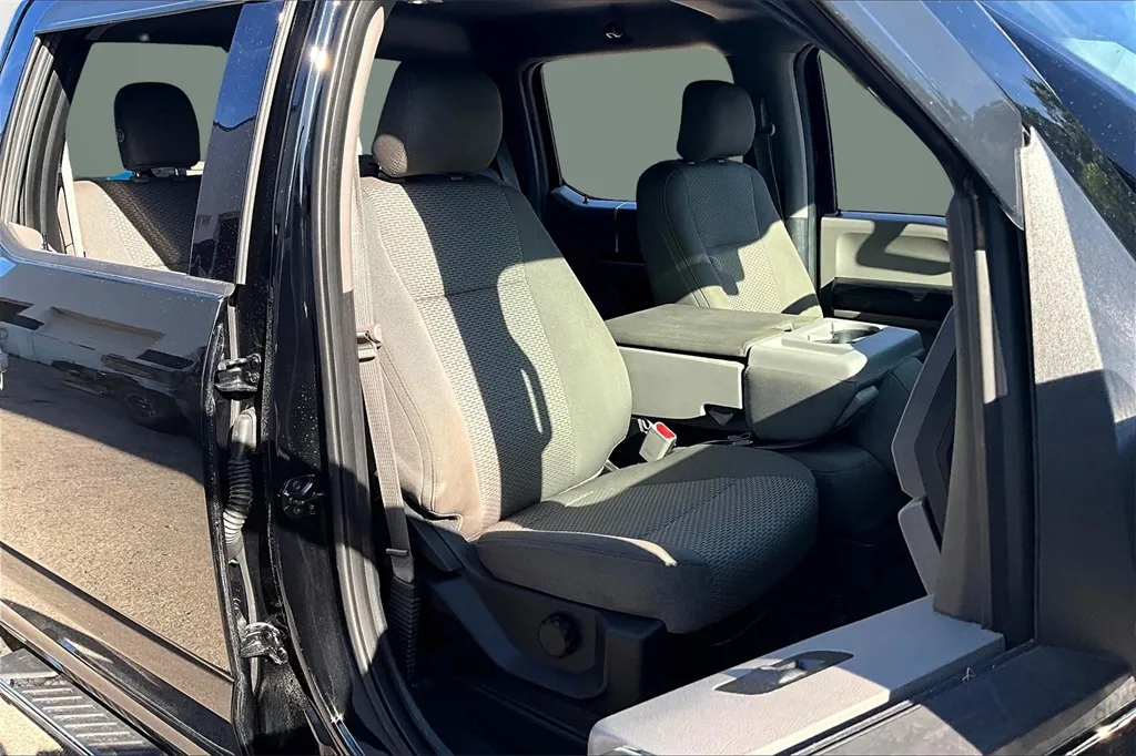 2016 Ford F-150 XL photo 10