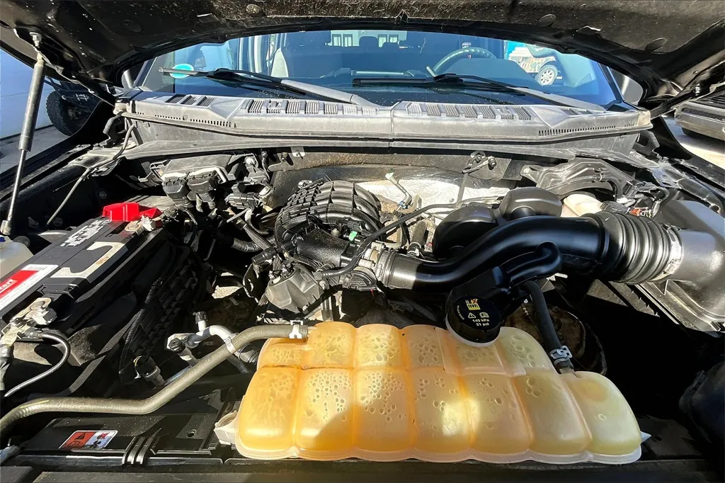 2016 Ford F-150 XL photo 19