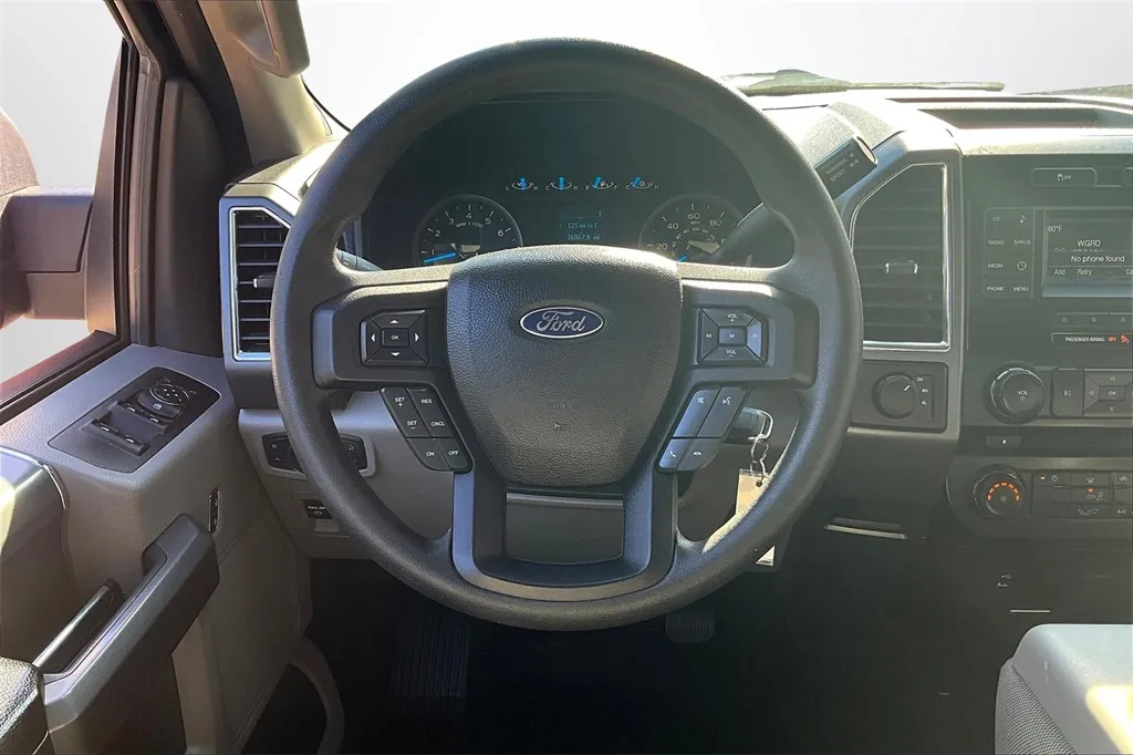 2016 Ford F-150 XL photo 23