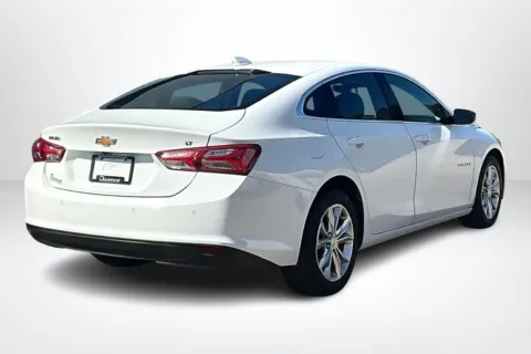 More photos of 2021 Chevrolet Malibu LT at Lakeside Automotive Group, MI