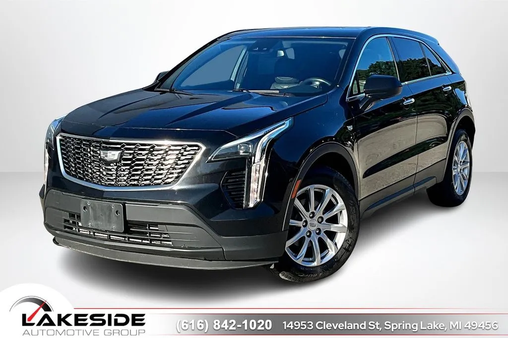 Black 2021 Cadillac XT4 Luxury for sale in Spring Lake, MI