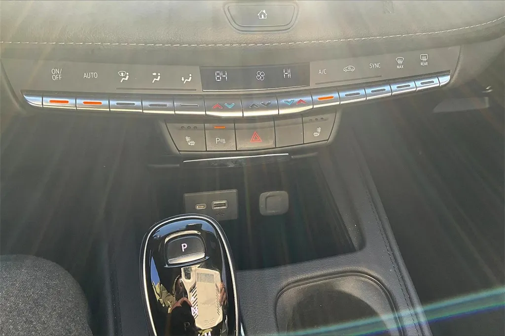 2021 Cadillac XT4 Luxury photo 26