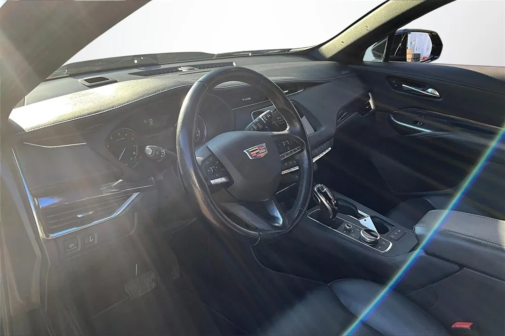 2021 Cadillac XT4 Luxury photo 16