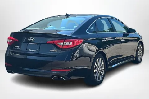 More photos of 2016 Hyundai Sonata Limited at Lakeside Automotive Group, MI