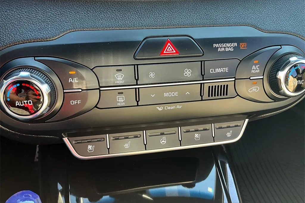 2016 Kia Sorento SX Limited photo 27