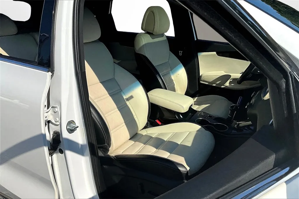 2016 Kia Sorento SX Limited photo 20