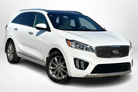 Another view of 2016 Kia Sorento SX Limited for sale in Spring Lake, MI at Lakeside Automotive Group