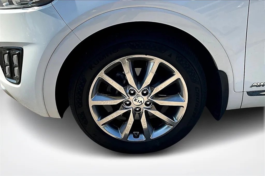 2016 Kia Sorento SX Limited photo 11
